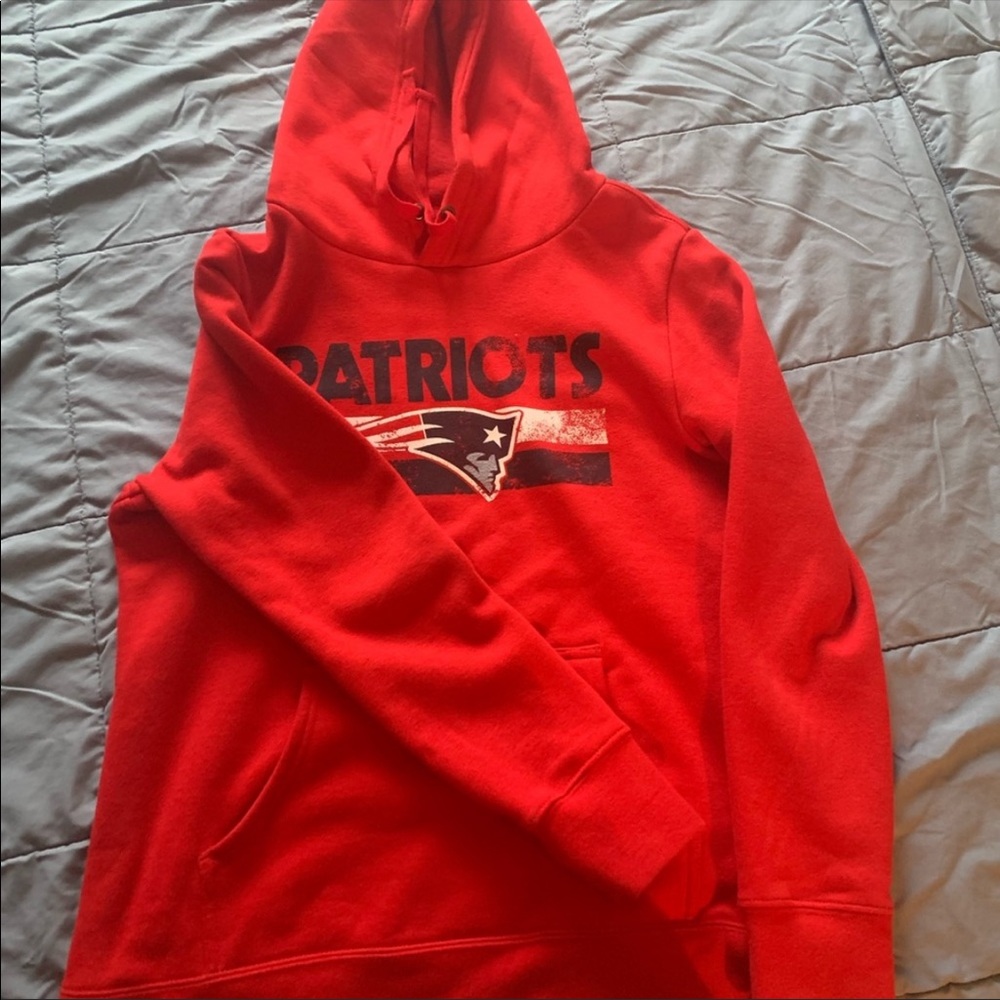 New without tags ~ Patriots pro line Brand new ( tags off ) hoodie NEVER WORN